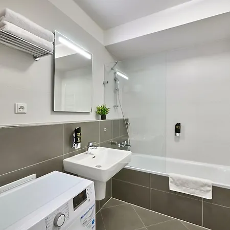 Citywest Apartmán *
